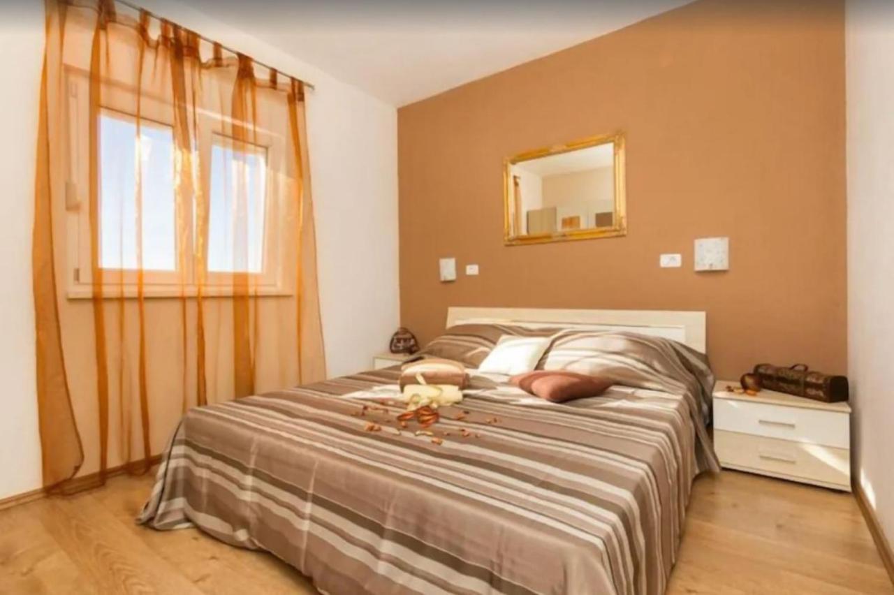 Apartments Villa Golden View Трогир Экстерьер фото