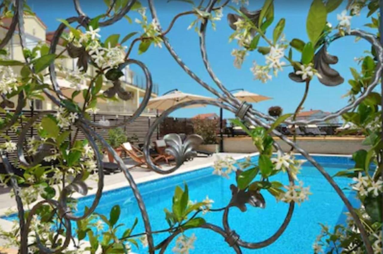 Apartments Villa Golden View Трогир Экстерьер фото