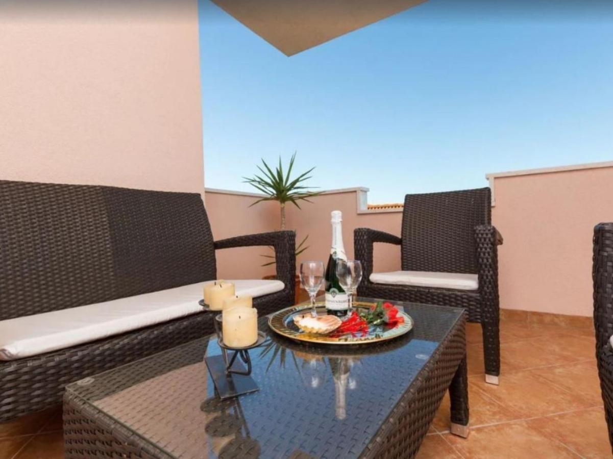Apartments Villa Golden View Трогир Экстерьер фото